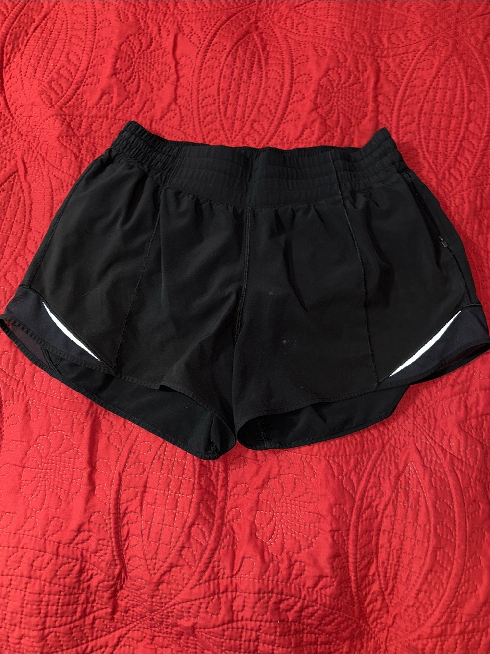 Women’s Lululemon 8 TALL Running Shorts